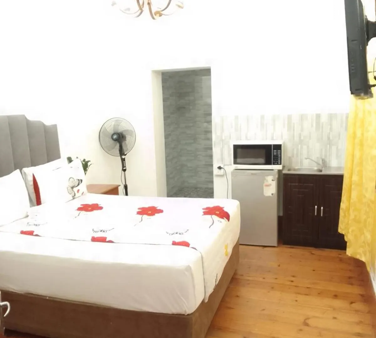 Neo & Ruks Guest Houses Boston Belleville Bellville